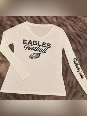 Women’s White Eagles Football V-Neck Long Sleeve🦅🏈💚